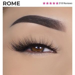 Lilly Lashes 3D Mink Mystery Lash - “Rome”